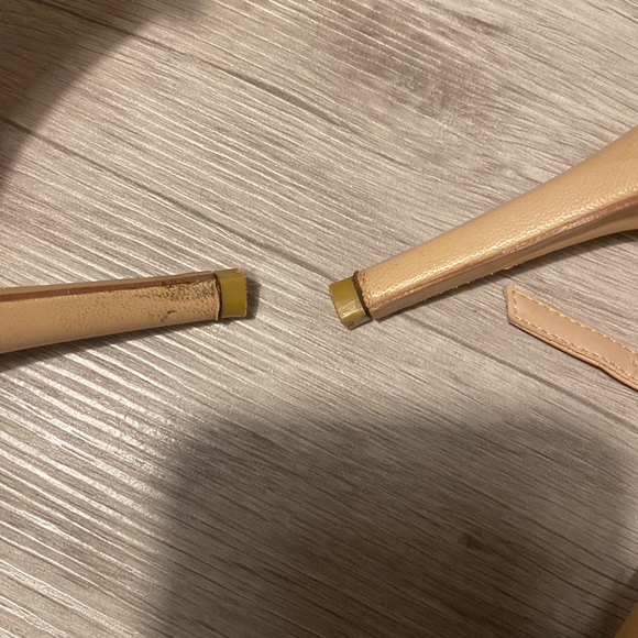 Kate and Mel - size 38 - nude - Picture 3 of 6